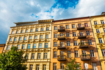 Fototapeta na wymiar colorful row houses at berlin