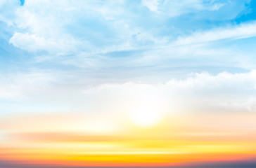 Sunset sky background with transparent clouds. Vector illustration - obrazy, fototapety, plakaty