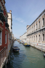 Fototapeta na wymiar Heritage beautiful building with canal in Venice