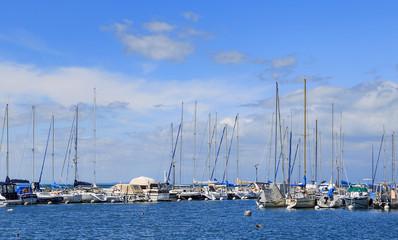 Obraz premium Part of yachts and boats at Ouchy port