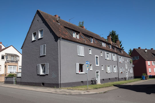 Mehrfamilienhaus
