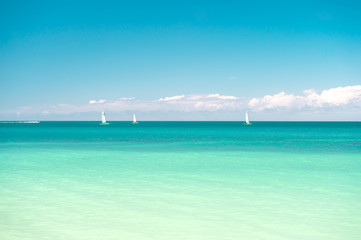 Fototapeta na wymiar Beautiful marine view on caribbean sea