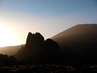 Fototapeta na wymiar backlighting of famous rocks of Teide with sunset