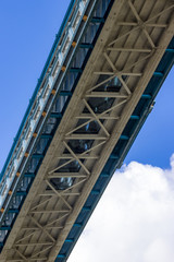 Fototapeta na wymiar Tower-Bridge Brücke mit Glasboden