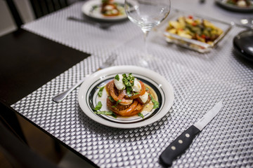 Table dinner