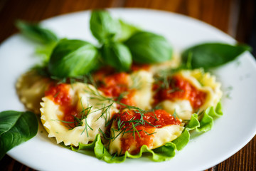 Ravioli with tomato sauce