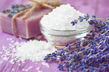 Obraz na płótnie Canvas Spa resort and wellness composition - lavender flowers, coloured bathing soap and salt