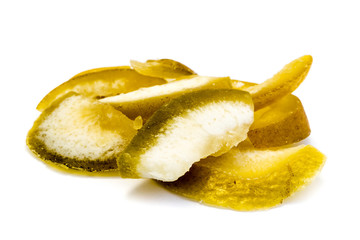 Pomelo getrocknet isoliert freigestellt auf weißen Hintergrund, Freisteller
