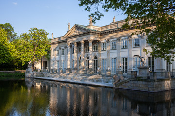 Fototapeta na wymiar Palace on the Isle in Lazienki Park in Warsaw, Poland