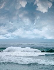 Fototapeta premium stormy day on beach