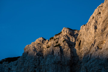 Sonnenaufgang im sieben Seen Tal in der Nähe des Triglav