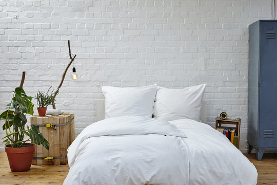 White Brick Bedroom Vintage Atmosphere Urban Plants And Wood