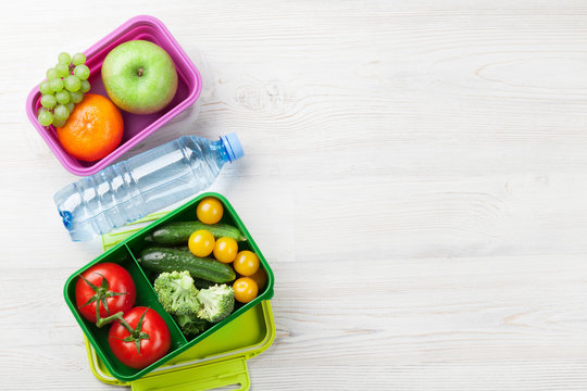 Lunch box with vegetable and fruits