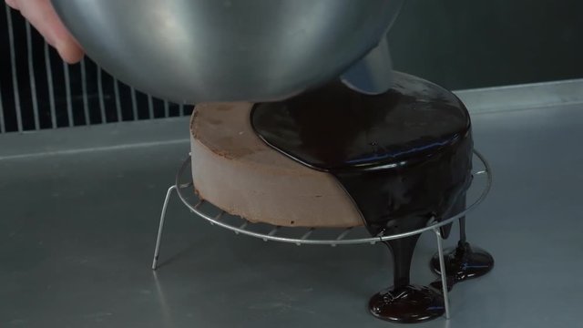 torta con cioccolato fondente