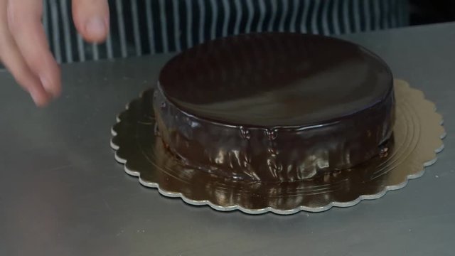 torta con cioccolato fondente