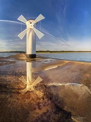 Abwaschbare Fototapete Windmühle über dem Meer © Patrycja