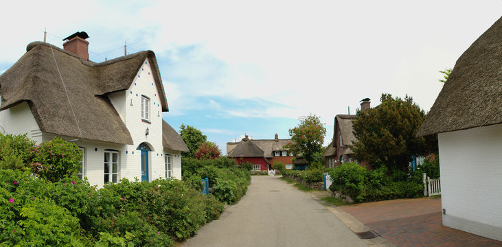 Friesisches Dorf auf der Insel Amrun