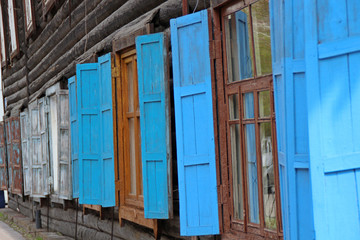 Obraz na płótnie Canvas Old house windows in a row