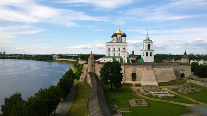 Fototapeta na wymiar Panoramic views of Pskov Kremlin from the Vlasjevskaya tower