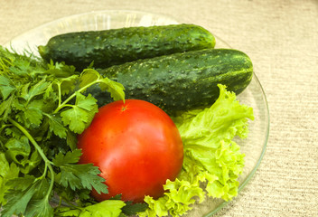 the vegetables on the plate