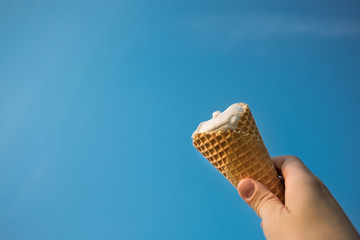 ice cream in the hand
