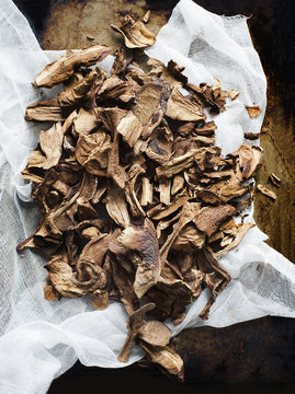 Dried mushrooms