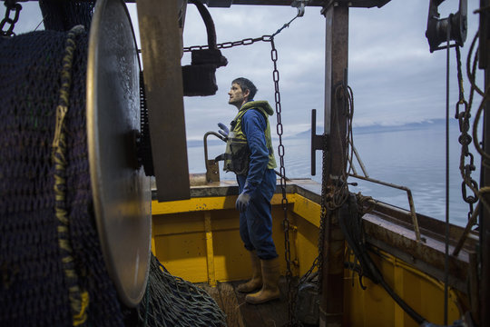Fisherman preparing trawler