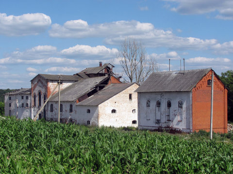 Homestead: old building, distillery, Belarus
