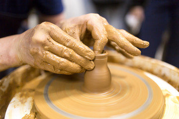 Molding with pottery