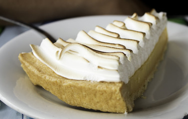 Lemon and cream cake