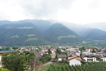 Fototapeta na wymiar Berglandschaft in Südtirol / Naturns
