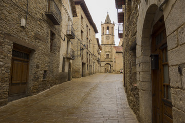Fototapeta na wymiar The town of Cantavieja in the province of Teruel