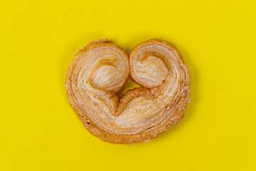 Fototapeta premium Bread on yellow background