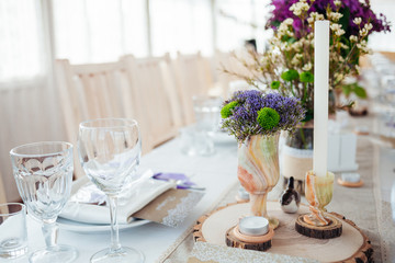 Fototapeta na wymiar Wedding decor with fresh flowers