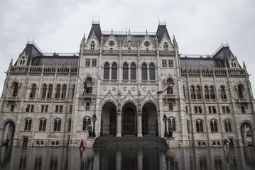 Fototapeta na wymiar parlamento budapest