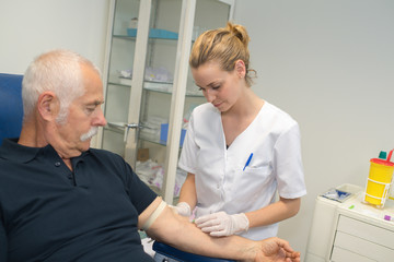 Obraz premium nurse and patient