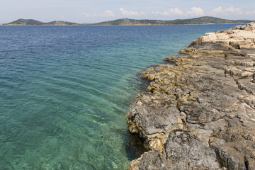 Küstenlandschaft Insel Zirje in Kroatien