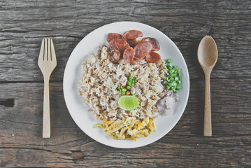 Fototapeta Thai food - Kao Cluk Ka Pi (Mixed Cooked Rice with Shrimp Paste Sauce) obraz