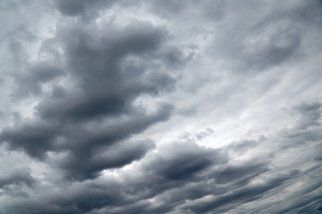 Obraz premium dramatic dark sky with storm cloud before thunder storm