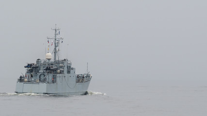 MINEHUNTER - Estonian warship sails into the sea