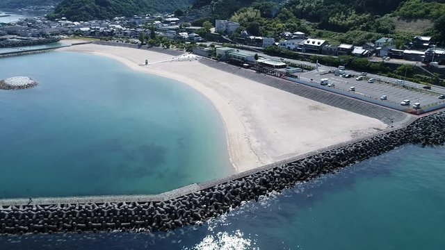 瀬戸内海を望むふたみシーサイド公園（愛媛県伊予市）