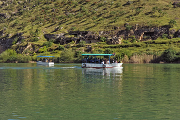 Fototapeta premium Halfeti city is under of the lake water, unesco safe it as cultural heritage