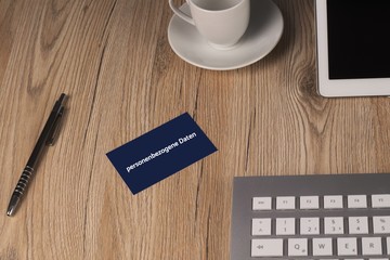 personenbezogene Daten - Bilder mit Wörtern aus dem Bereich Datenschutz, Wortwolke, Würfel, Buchstabe, Bild, Illustration