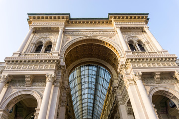 Obraz premium Traditional antique city building in Milan
