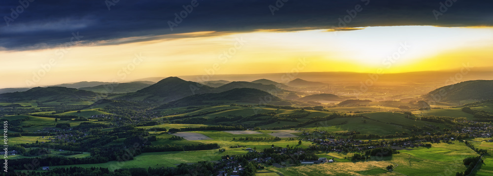 Wall mural Landscape at sunset