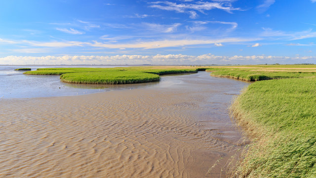Blick &uuml;ber den Dollart nach Emden - Nationalpark Nieders&auml;chsisches Wattenmeer