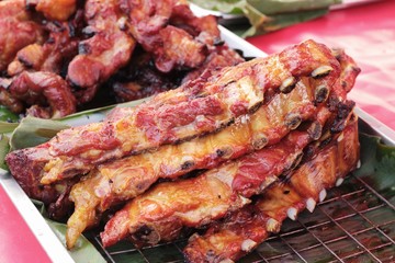 roasted pork is delicious in the market.