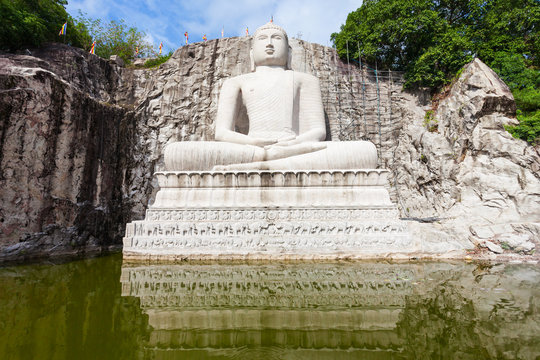 Rambadagalla Samadhi Buddha Statue