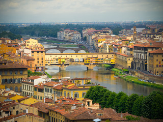 Fototapeta na wymiar Ponte Vecchio over Arno river in Florence, Italy. view of Florence and Ponte Vecchio.