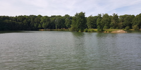 detente au bord de l'eau